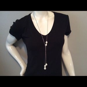 Chico’s lariat pearl bobble necklace